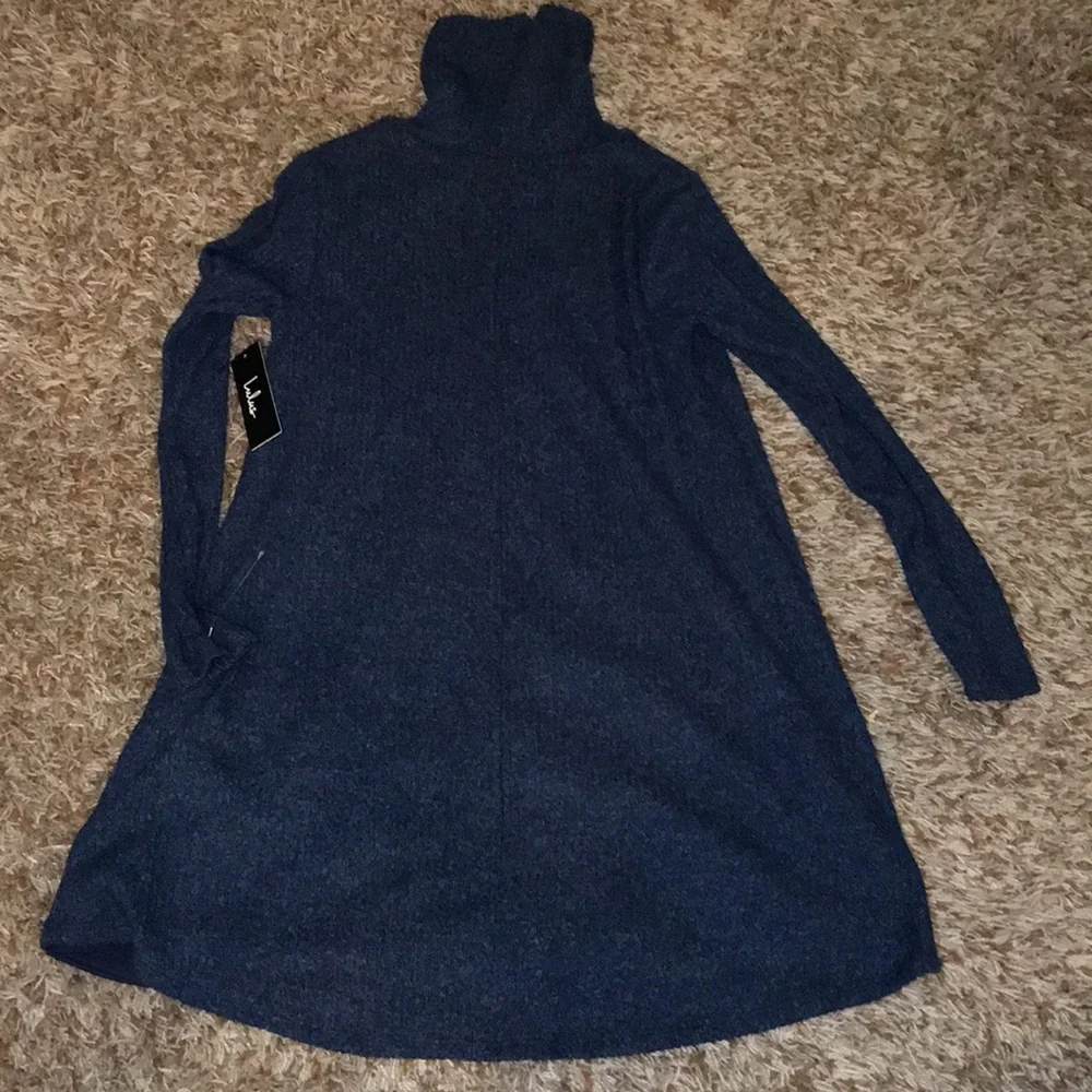 Lulu’s dress - Picture 4 of 7